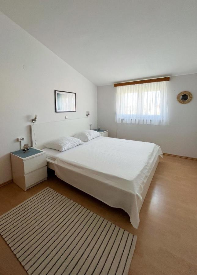 Apartments Dubravka Medulin Exterior photo